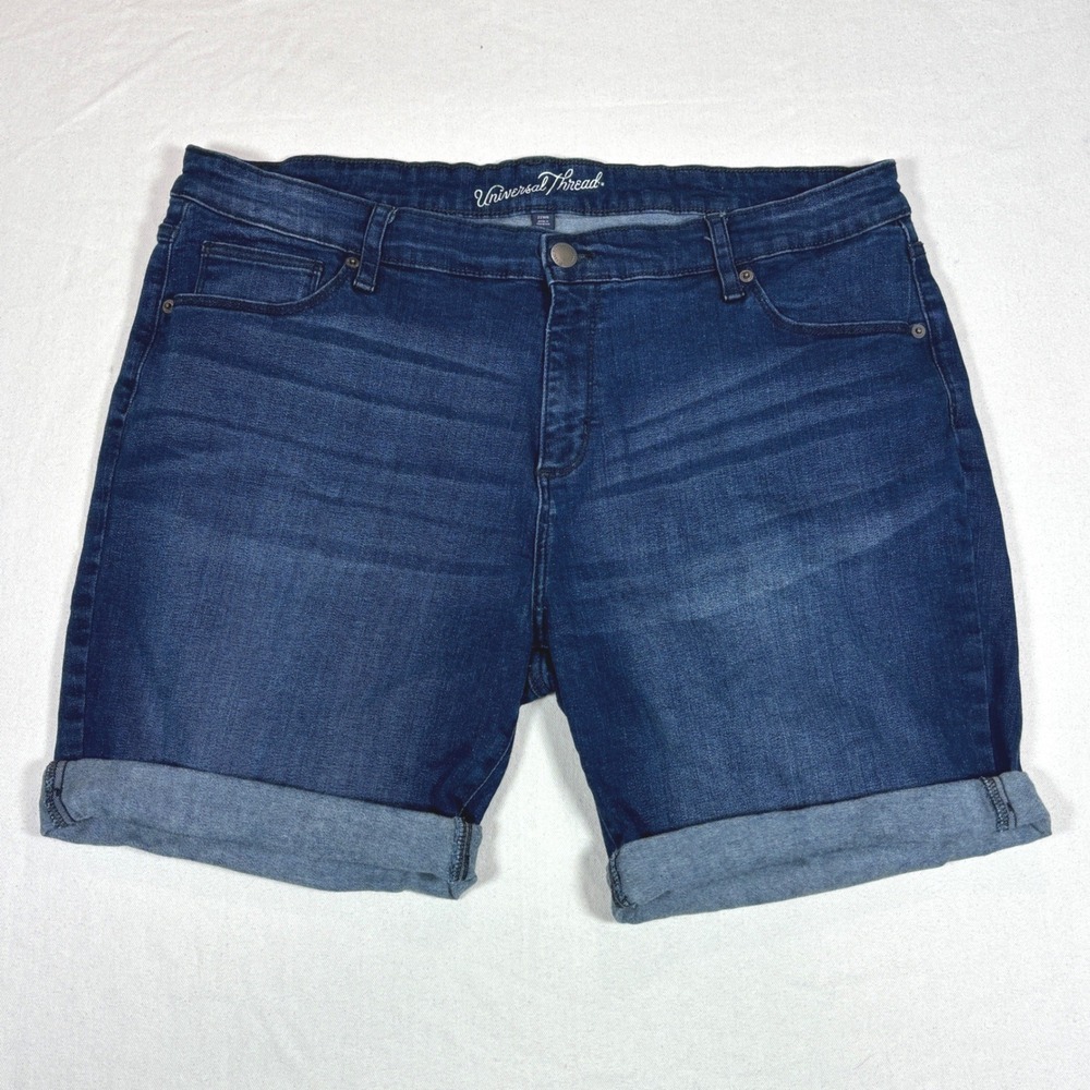 Universal Thread Women 22WR Bermuda Denim Shorts Dark Wash Cuffed High Rise Blue